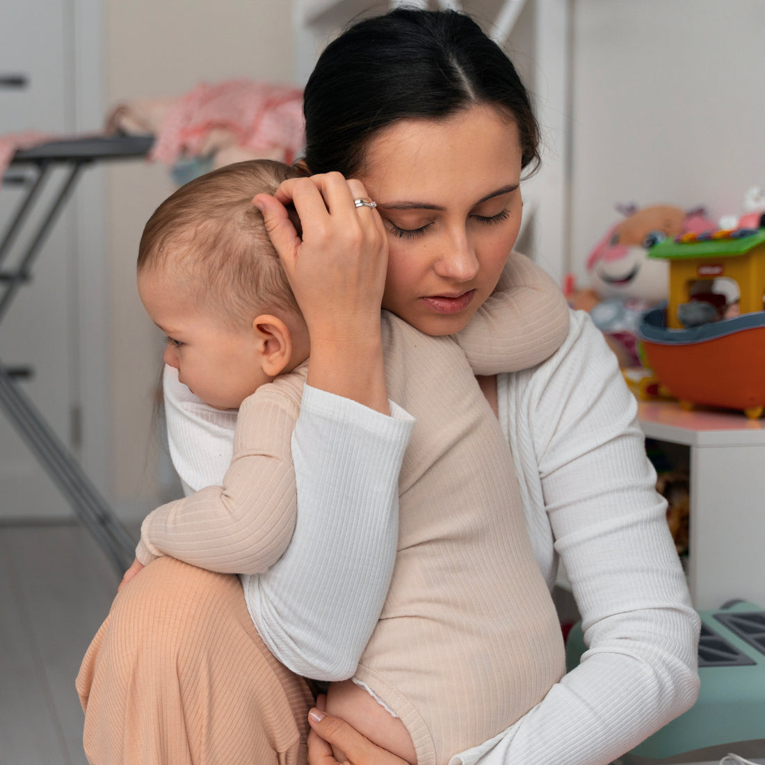 12 Tips For Breastfeeding In Public